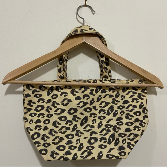 Baby Shoop Leopard Hip Hop Logo Tote Bag - Picture 2 of 4